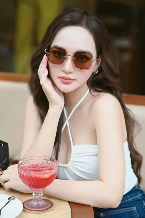 Kính thời trang Gucci V880