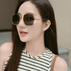 Alternative view of Kính thời trang Gucci V876