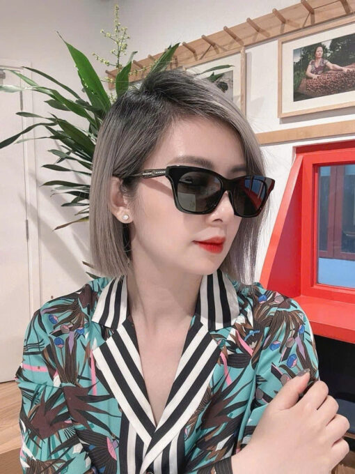 Kính thời trang Gucci V879