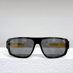 Alternative view of Kính Prada V732