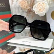 Kính GUCCI V750