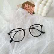 Gọng kính nhựa cốt thép v131
