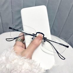 Alternative view of Kính chống ánh sáng xanh VK424