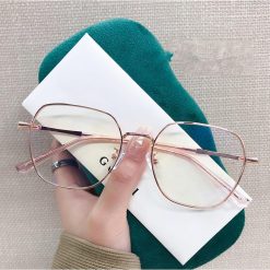 Alternative view of Kính chống ánh sáng xanh VK435