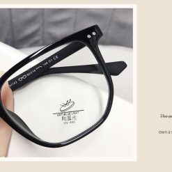 Alternative view of Kính chống ánh sáng xanh VK411