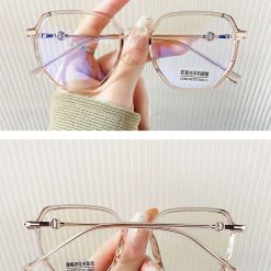 Alternative view of Kính chống ánh sáng xanh VK440