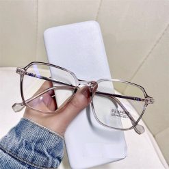 Alternative view of Kính chống ánh sáng xanh vk443