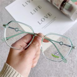 Alternative view of Kính chống ánh sáng xanh VK418