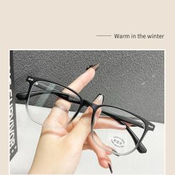 Alternative view of Kính chống ánh sáng xanh VK449