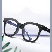 Kính chống ánh sáng xanh VK413
