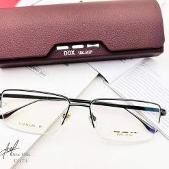 Alternative view of Gọng kính DOX titanium mạ vàng 18k V676
