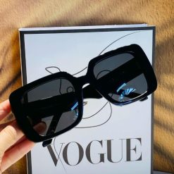 Alternative view of Kính DIOR V739