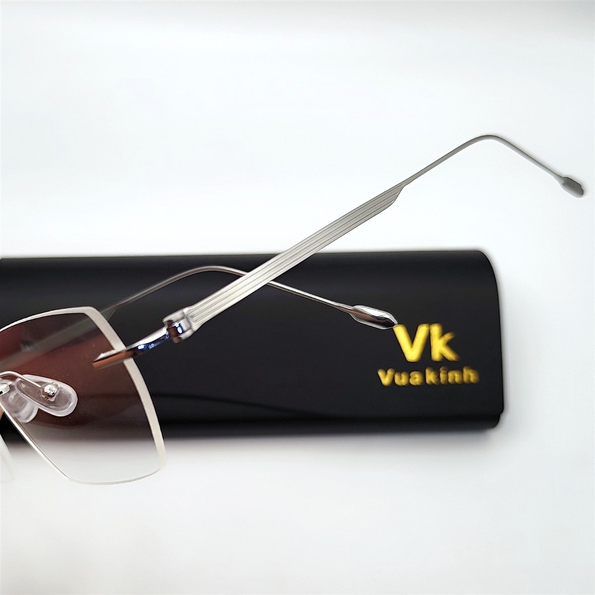 Gọng kính cận không viền titan B06 - Ảnh 9