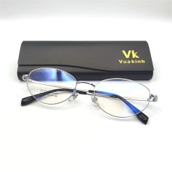 Gọng kính cận mắt mèo titan MM02